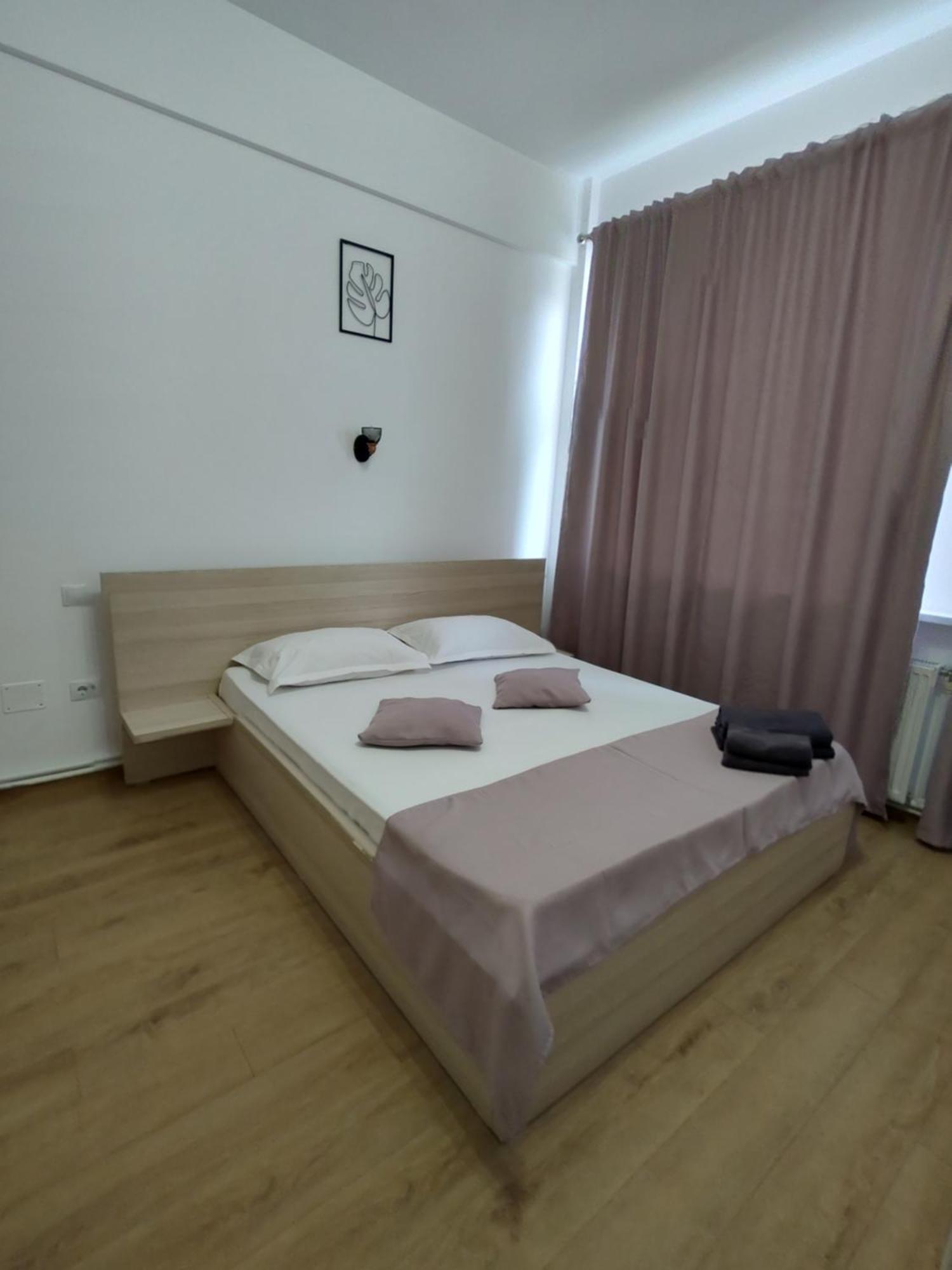 Bed and Breakfast Puzzle Magic Piteşti Exterior foto
